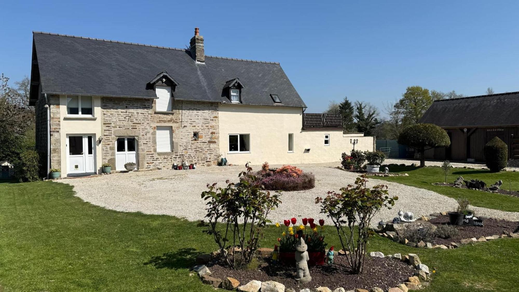 Maison La Touchardiere Barenton Eksteriør billede