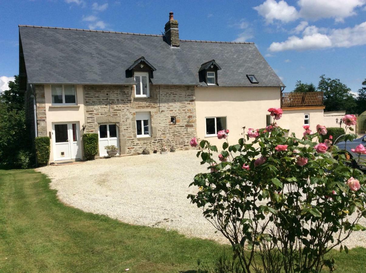 Maison La Touchardiere Barenton Eksteriør billede
